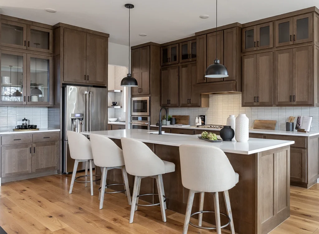 Kitchen with TaylorCraft's Beech Shaker style cabinet doors in C101-OE4, IE2, flat panel in custom finish by customer