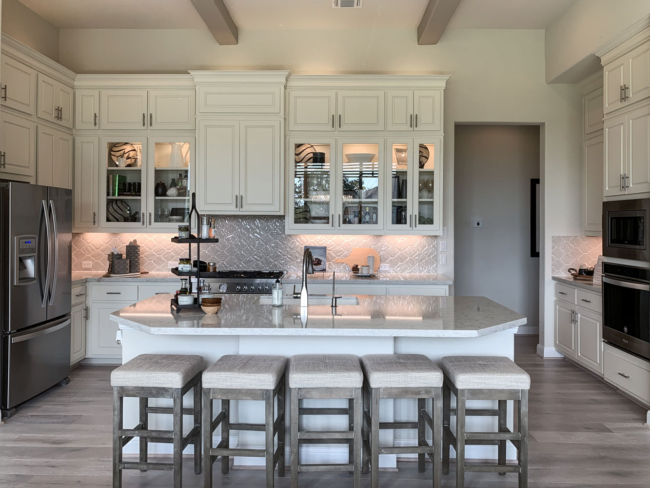 kitchen with raised panel doors in creamy white